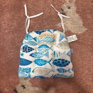 Pillow Perfect Tufted Seat Cushion 15"x15" Blue Hooked Seaside 1 Count Outdoor